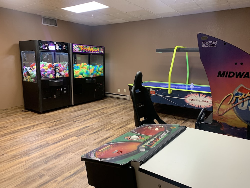 Econo Lodge Brainerd - photo 22