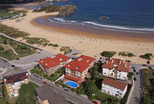 Apartamentos Regollera — 4-Star Luxury Hotel in Noja, Spain