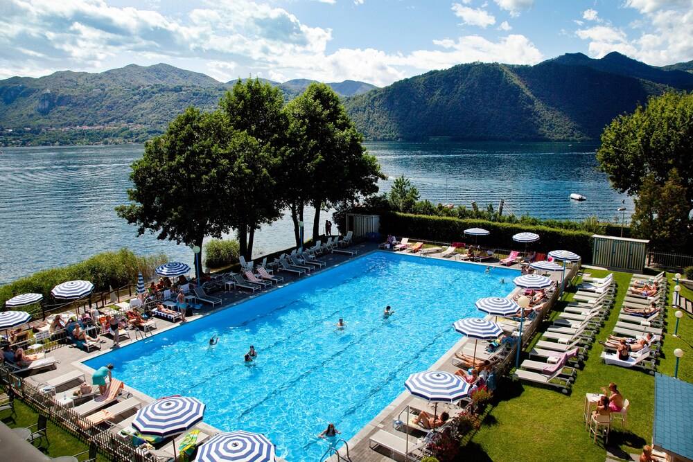 Hotel L'Approdo — 4-Star Luxury Hotel in Pettenasco, Italy