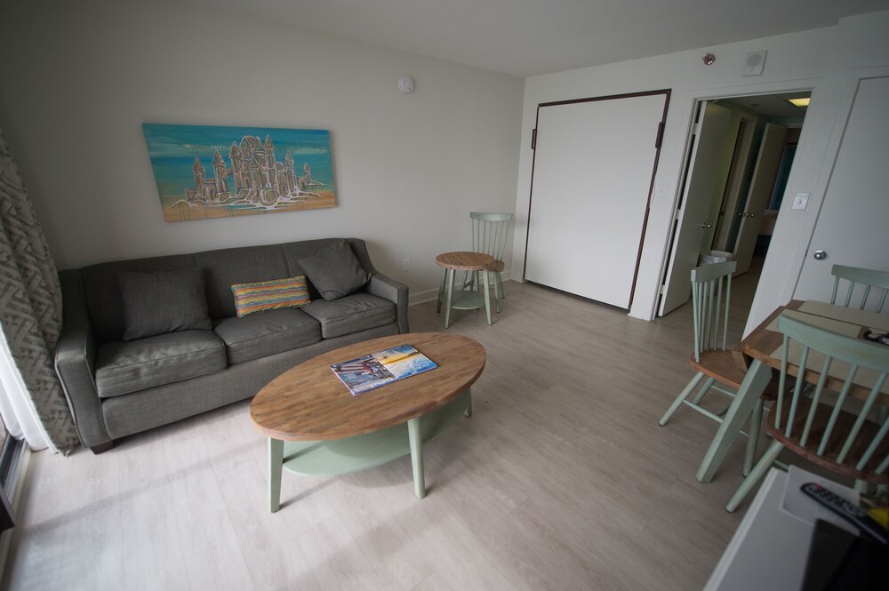 Sandcastle Oceanfront Resort by Patton Hospitality - photo 9