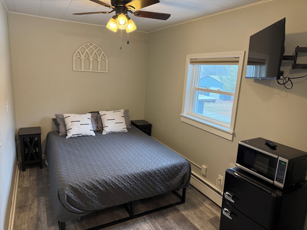 Colton Point Motel - photo 13