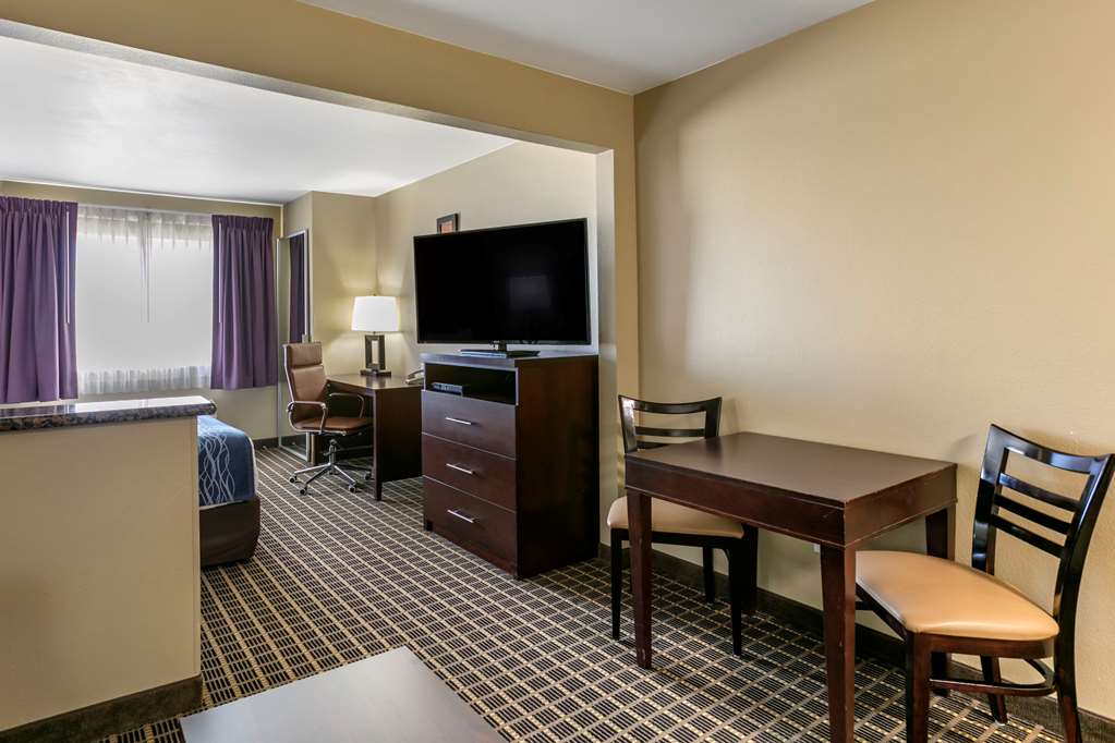 Comfort Inn Fort Collins North - photo 23