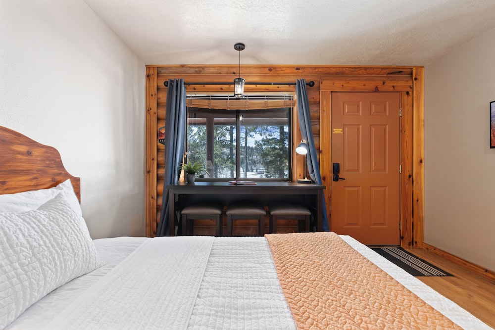 Duck Creek Village Inn - photo 117
