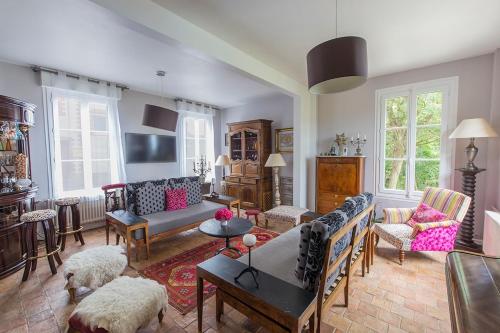 Waterfront family property — hotel in Pouance