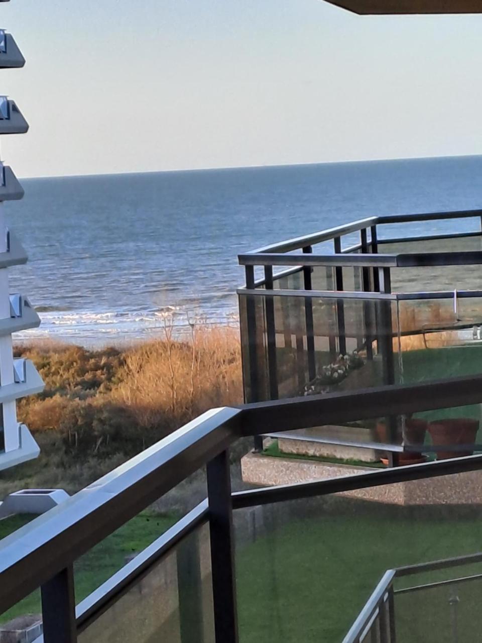 Westhinder 605 — 4-Star Luxury Hotel in De Panne, Belgium