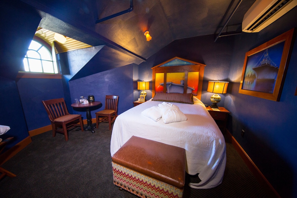 McMenamins Grand Lodge - photo 27