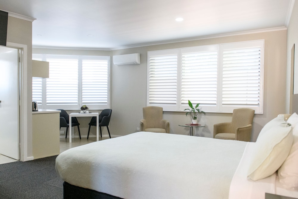 Central Deborah Motel