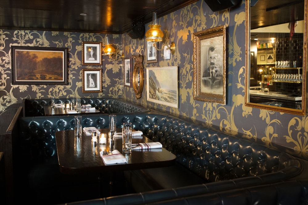 Refinery Hotel - photo 32