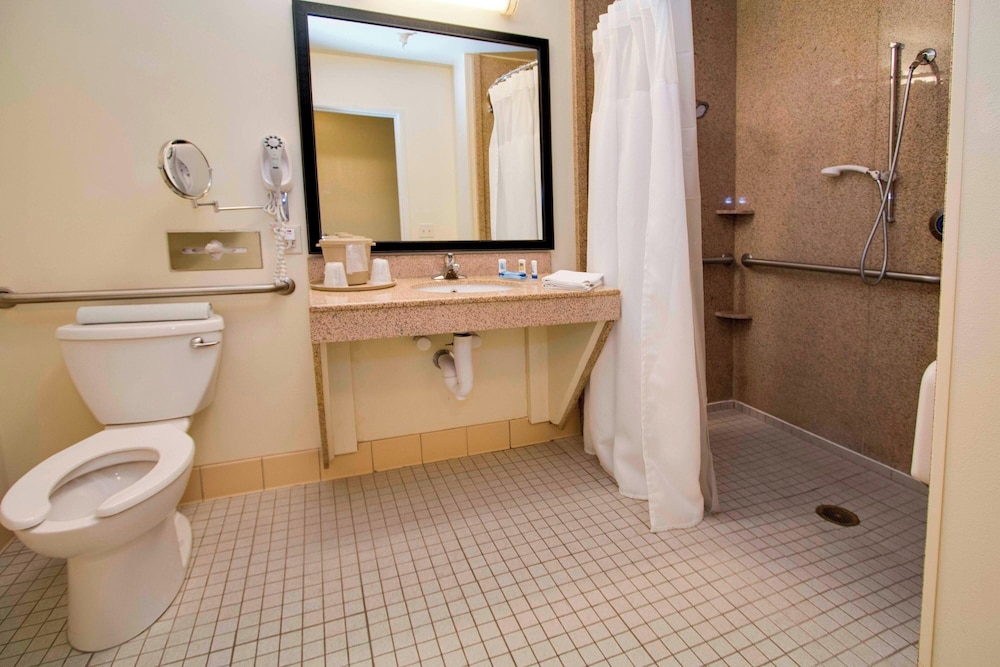 Fairfield Inn & Suites by Marriott Clermont - photo 17