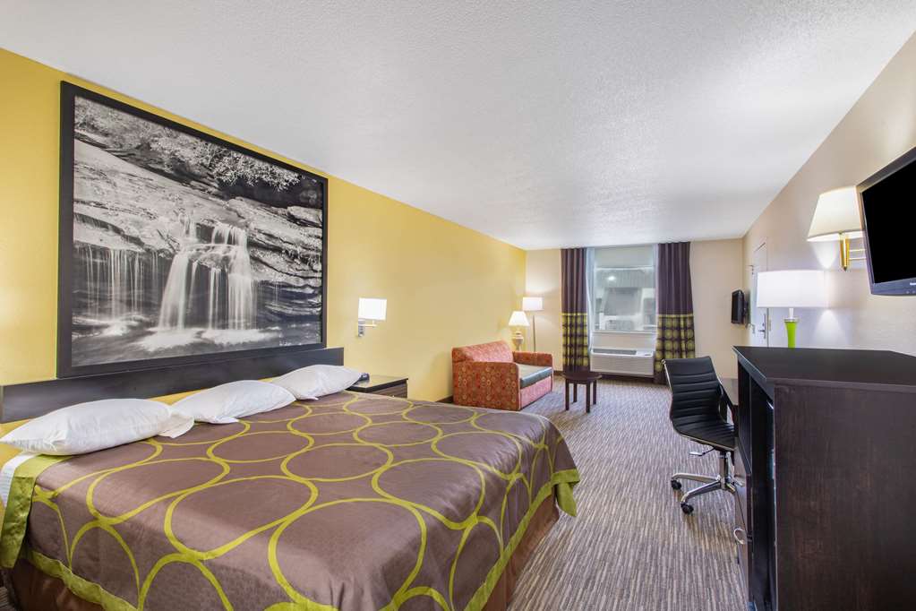 Super 8 by Wyndham Florence - photo 19
