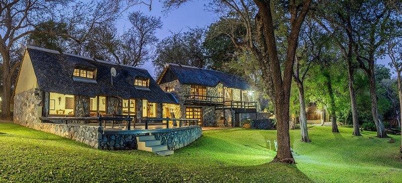 Indlovu River Lodge — 4-Star Luxury Hotel in Hoedspruit, South Africa