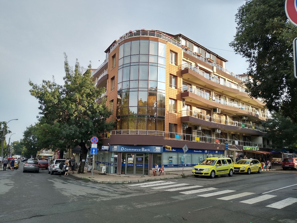 Sunny Sands Studios in Burgas, Bulgaria