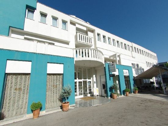 Hotel SV. Mihovil — hotel in Trilj