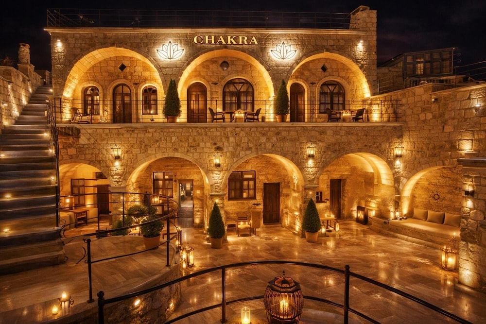 Chakra Special Caves - carbon neutral hotel in Uerguep