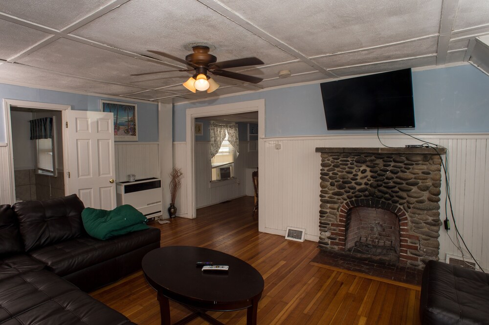 Nautical Motel and Suites - photo 18