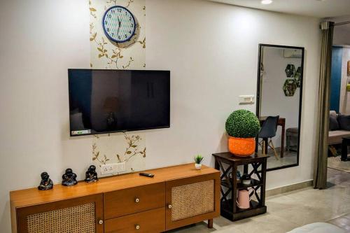 Yukta Cozy Nest Studio free parking & wifi