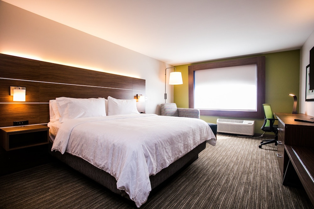 Holiday Inn Express & Suites Rehoboth Beach by IHG - photo 9