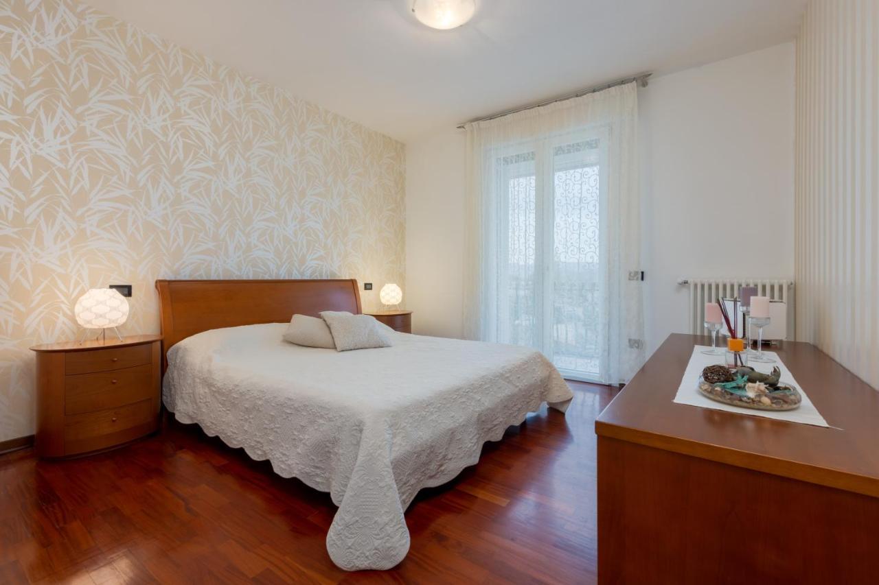 Giotto Guesthouse — 4-Star Luxury Hotel in Due Carrare, Italy