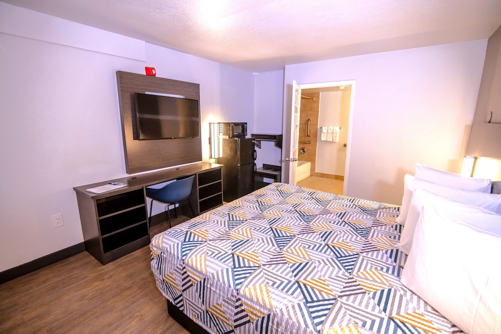 Masters Inn Tucker - photo 11