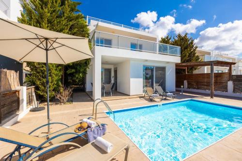 Villa Coral Bay 4 in Peyia