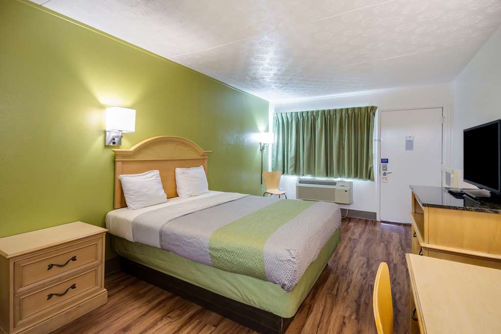 Motel 6 Parkersburg WV - photo 8