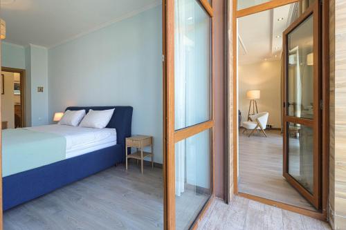 Central and Comfy Tbilisi 1BR Apartment by Wehost