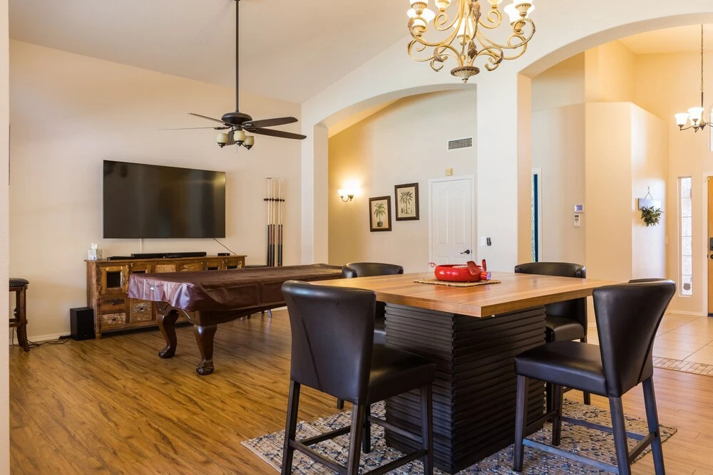 Private paradise with pool heater spa billiards - photo 18
