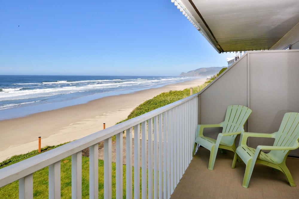 The Coho Oceanfront Lodge - photo 77
