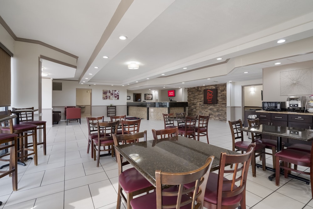 Red Roof Inn & Suites Jacksonville NC - photo 39