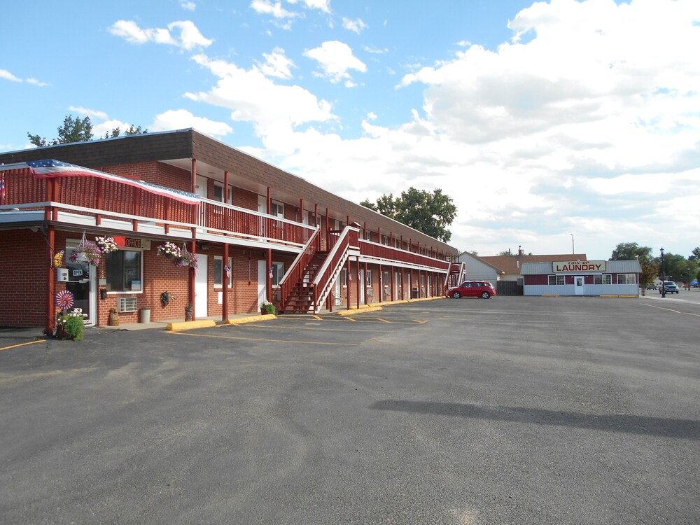 Super Saver Inn - photo 33
