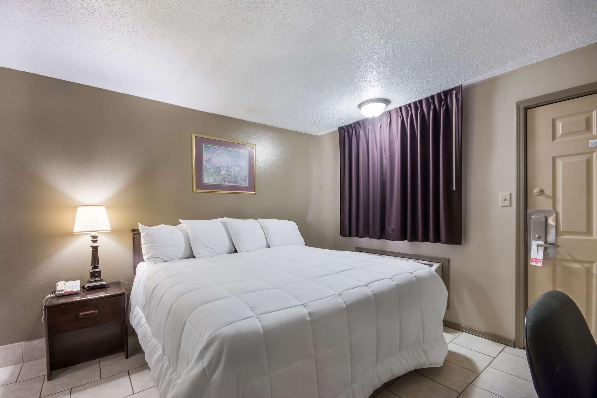 Americas Best Value Inn Woodward at 8th St - photo 10