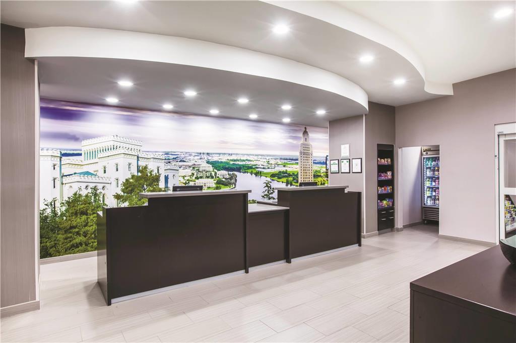 La Quinta Inn & Suites by Wyndham Baton Rouge Denham Springs - photo 3