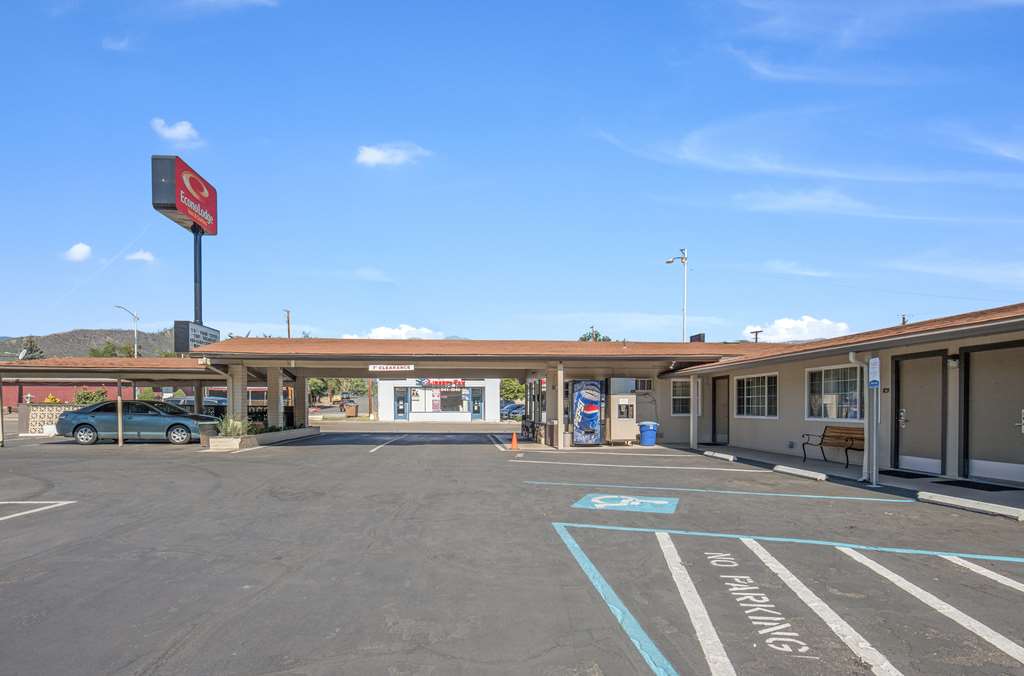 Econo Lodge Inn & Suites Yreka in Yreka, United States
