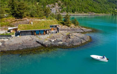 Sjøbris in Etne, Norway