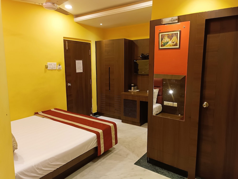 Hotel Mulberry - last minute hotel in Kolkata