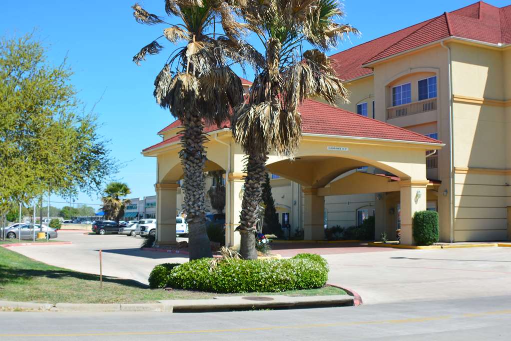 Baymont by Wyndham Brenham — hotel in Brenham
