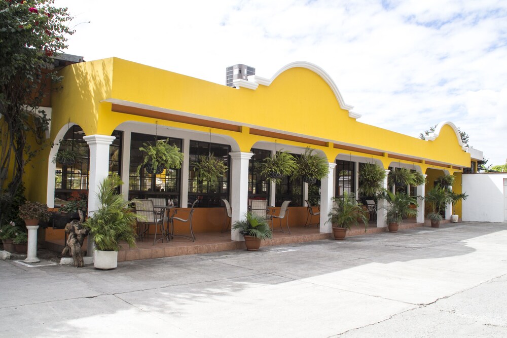 Hotel Pasabien - last minute hotel in Rio Hondo