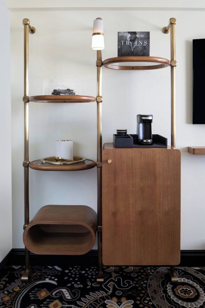 LaSalle Boutique Hotel - photo 20