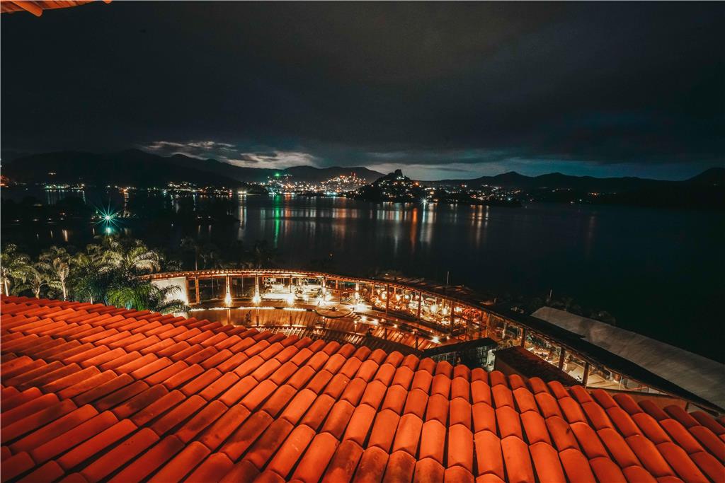 El Santuario Resort Night View