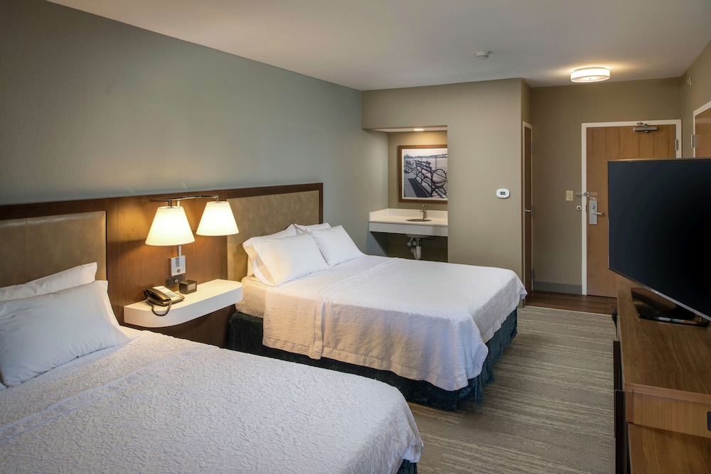 Hampton Inn & Suites Binghamton Vestal - photo 12