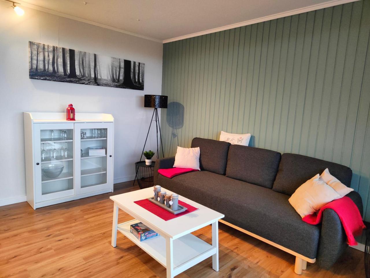 Apartment Harzfeuer mit wunderbarem Ausblick und Schwimmbad — 4-Star Luxury Hotel in Braunlage, Germany