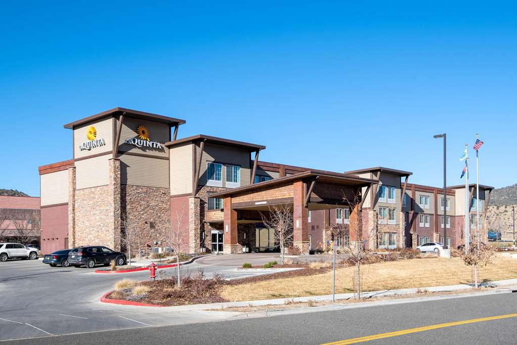 La Quinta Inn & Suites by Wyndham Durango - photo 2