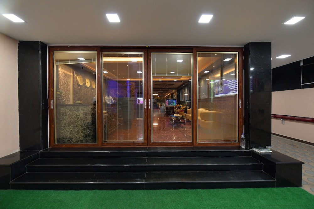 Hotel Sampath in Tiruchirappalli, India