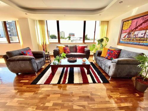 DPh2 2 amplios apartamentos juntos — 4-Star Luxury Hotel in Guatemala City, Guatemala