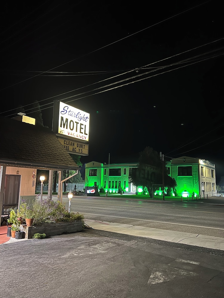 Starlight Motel - photo 29