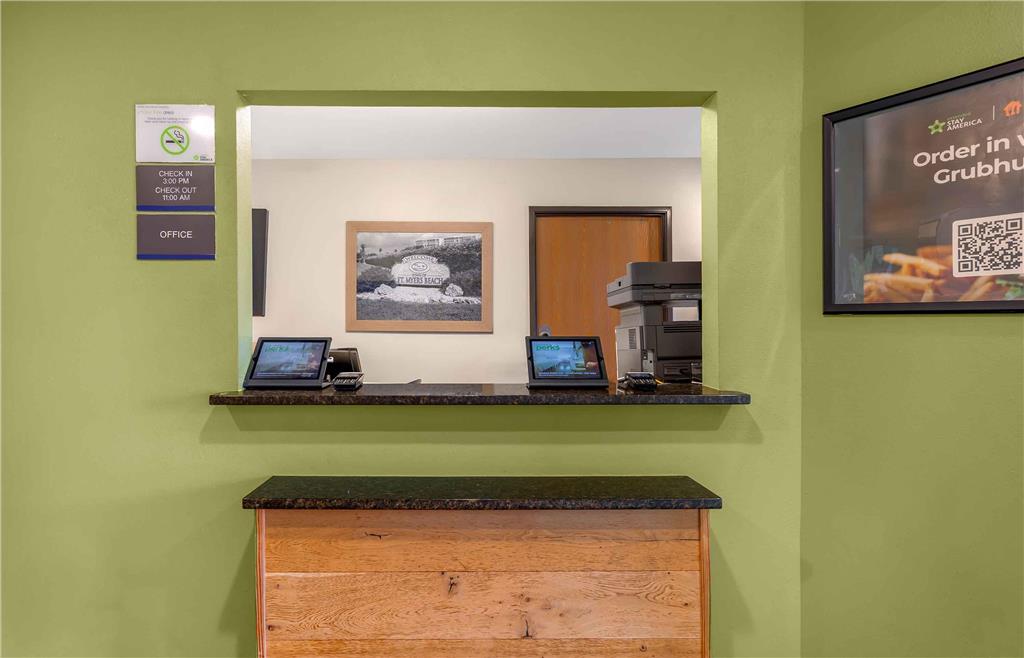 Extended Stay America Select Suites Fort Myers Northeast - photo 4