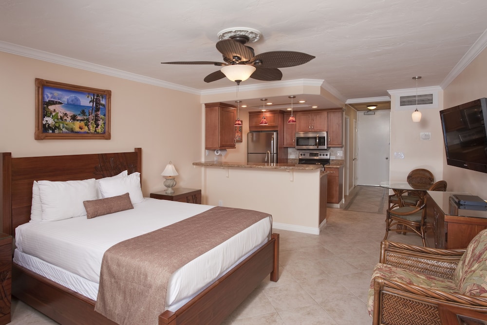 Lahaina Shores Beach Resort - photo 8