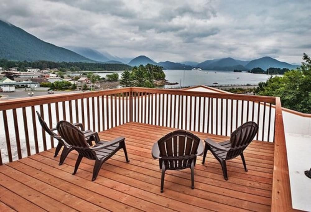 Sitka Hotel and Restaurant - photo 11