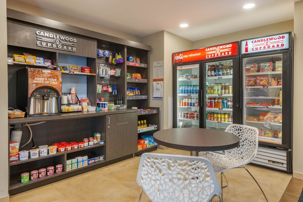 Candlewood Suites Fort Myers Sanibel Gateway by IHG - photo 18