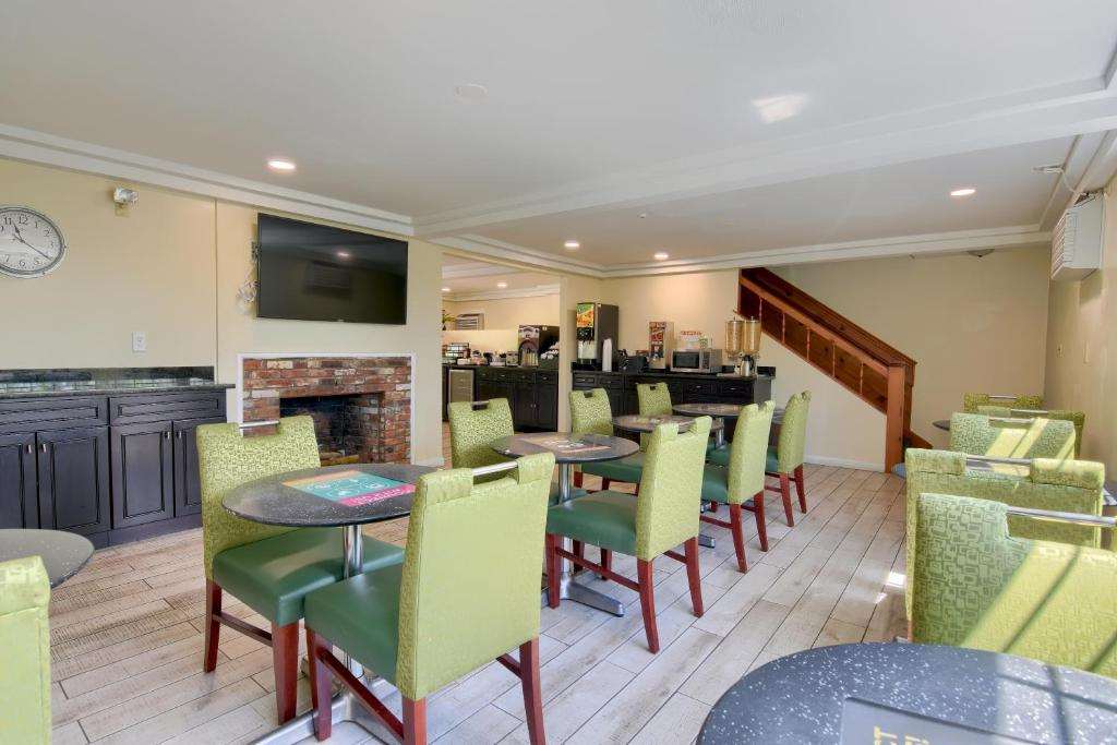 Knights Inn Danvers - photo 19